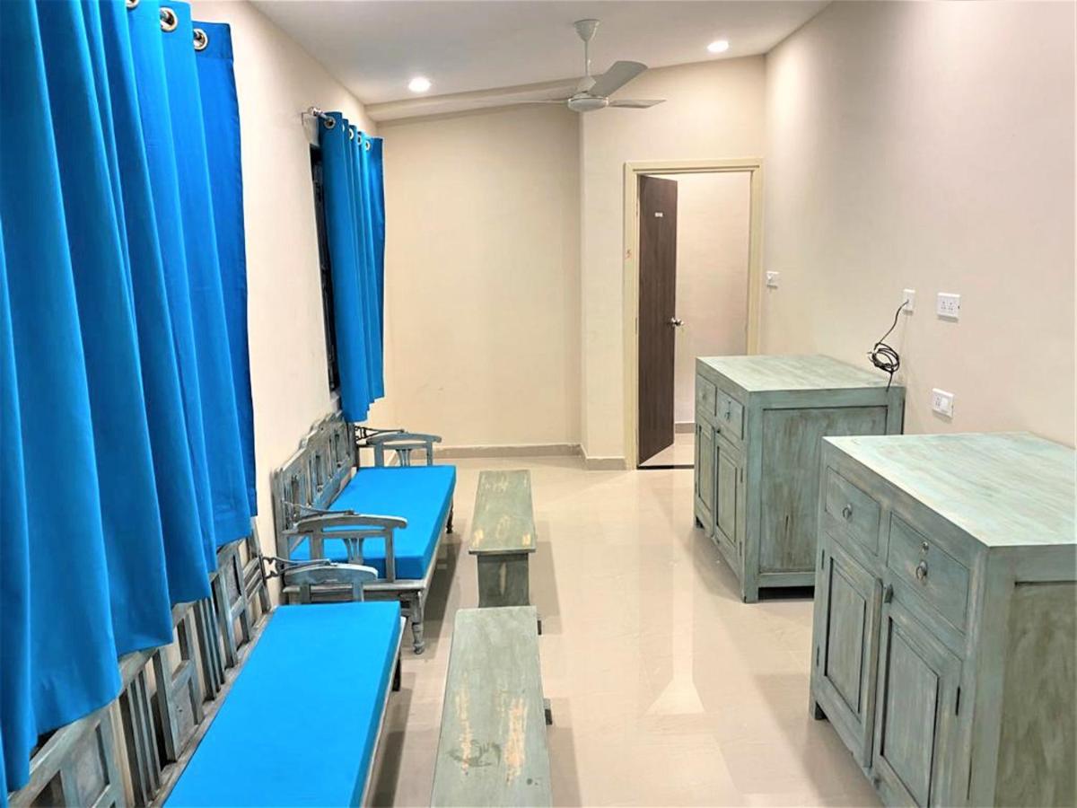 Shikhar Bunglow - A Stunning Valley View Bungalow In Mount Abu Bed and Breakfast Eksteriør billede