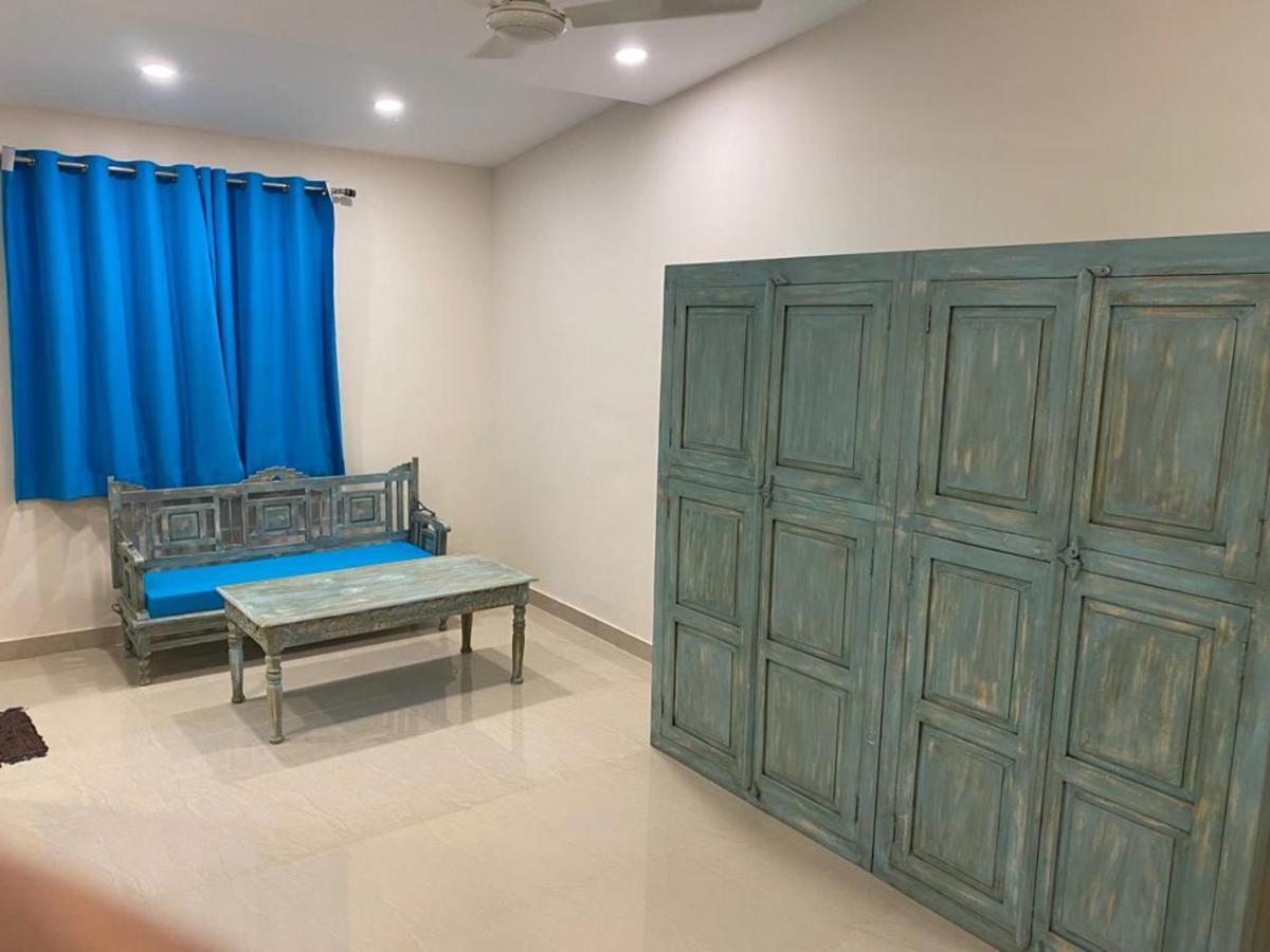 Shikhar Bunglow - A Stunning Valley View Bungalow In Mount Abu Bed and Breakfast Eksteriør billede